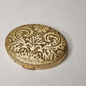 vintage avon goldtone lame oval textured makeup mirror powder compact